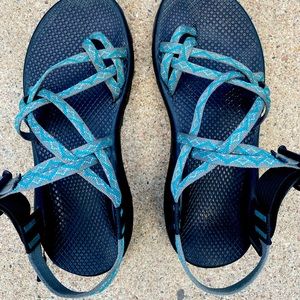 Women’s Chacos Size 10